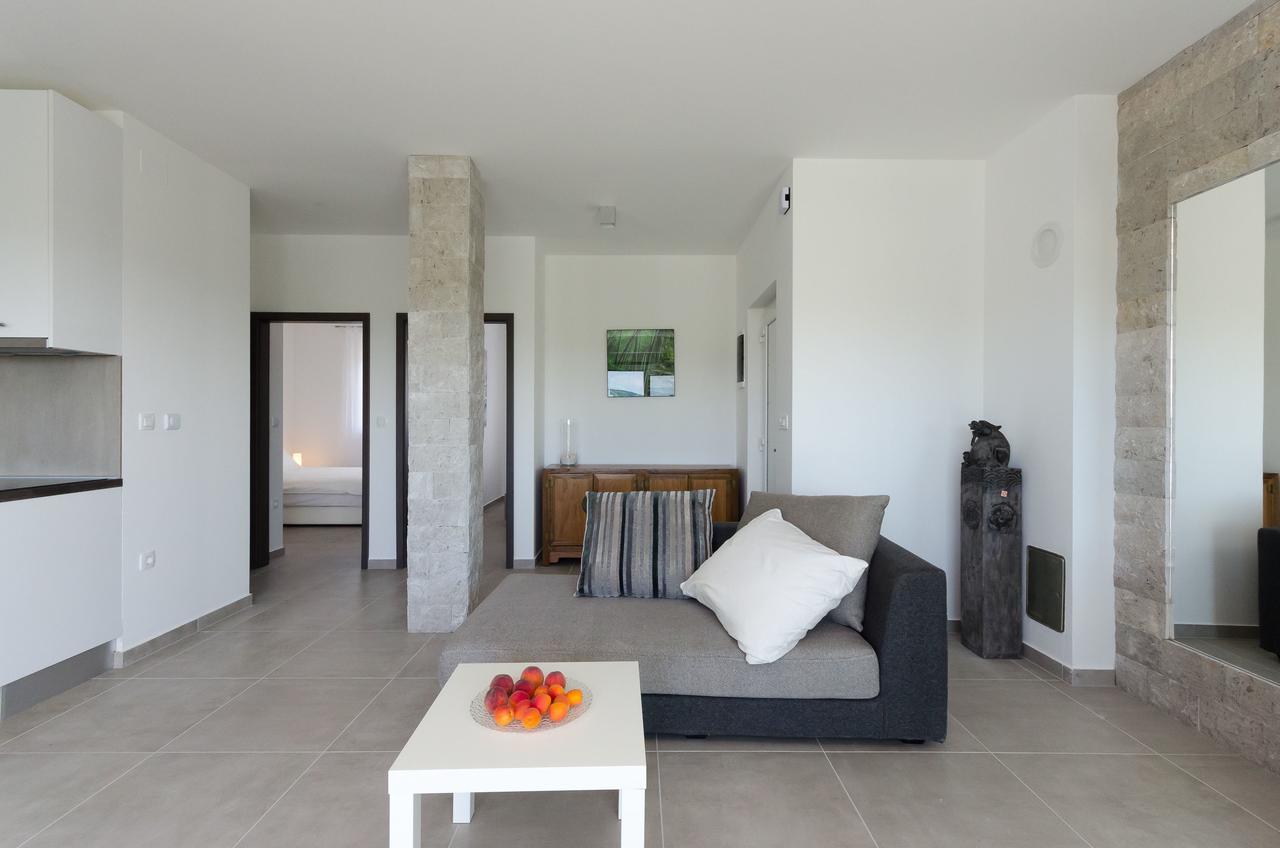 Apartments Residence Romance Pinezici  Ngoại thất bức ảnh