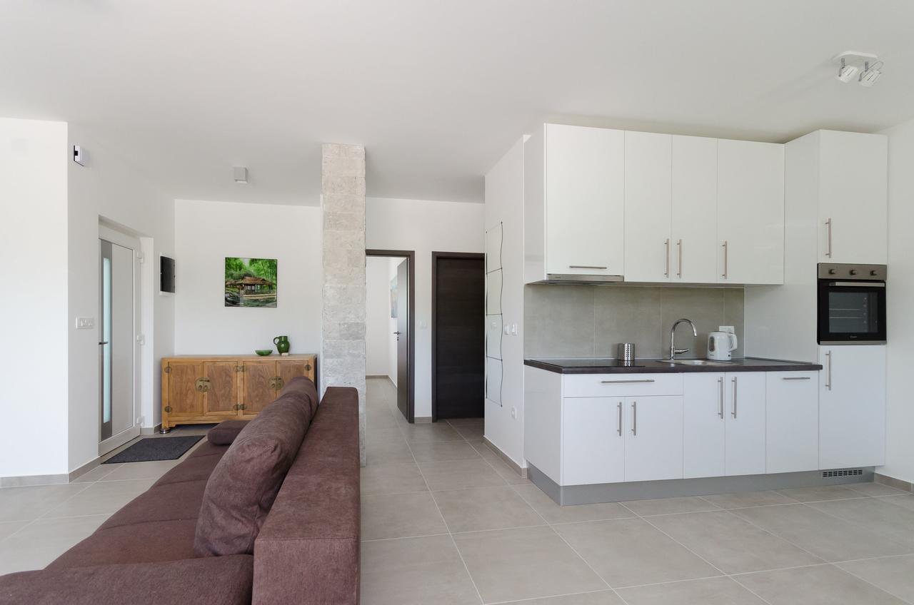 Apartments Residence Romance Pinezici  Ngoại thất bức ảnh