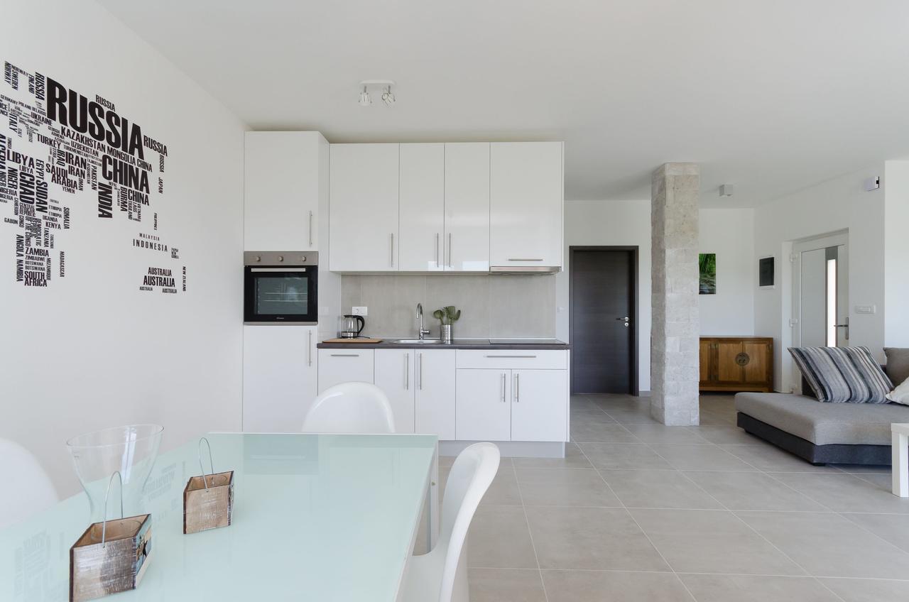 Apartments Residence Romance Pinezici  Ngoại thất bức ảnh